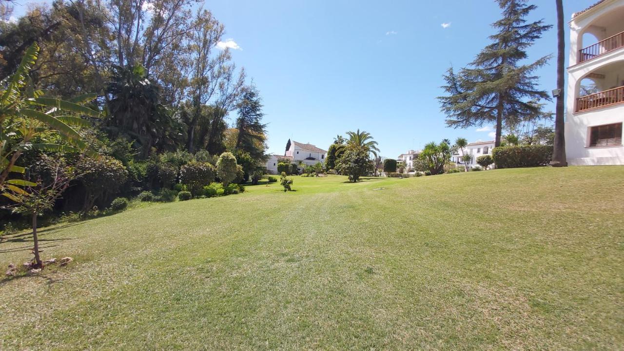Del Parque Flats Le Village Marbella Golf Екстер'єр фото